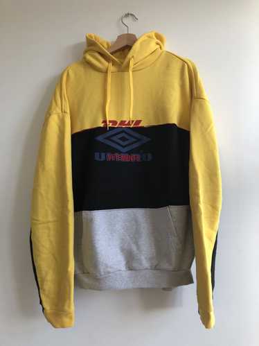 Dhl × Umbro × Vetements VETEMENTS x UMBRO x DHL ov