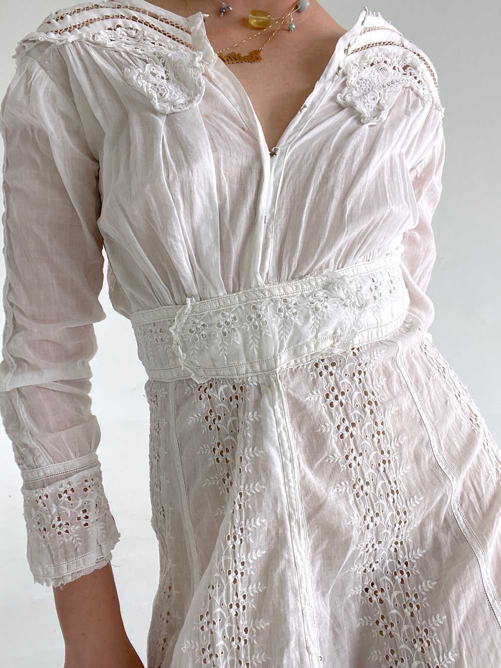 Victorian White Cotton Lawn Dress - image 5