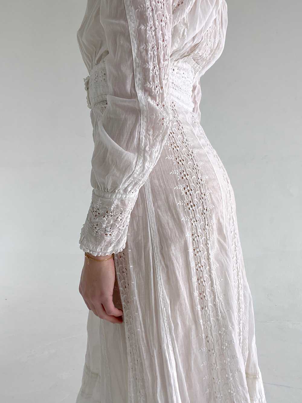 Victorian White Cotton Lawn Dress - image 8