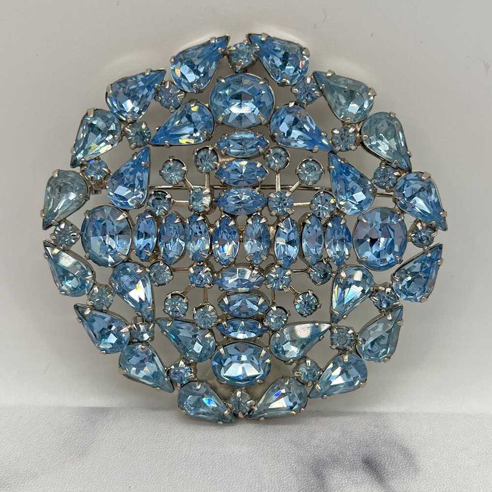 Huge 1950s Blue Rhinestone Brooch - image 4