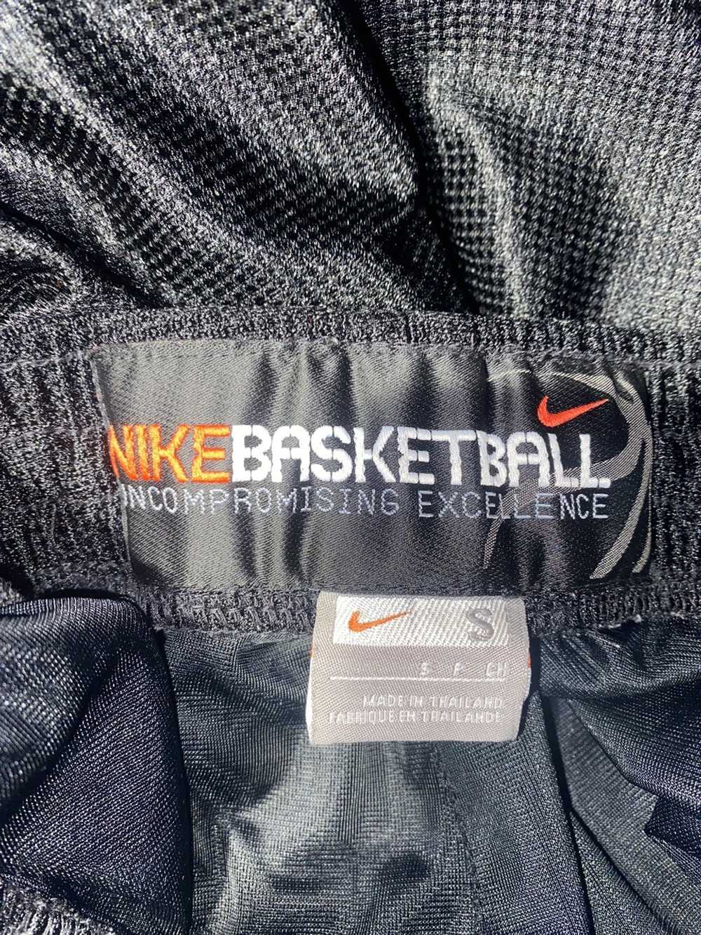 Nike × Vintage Nike basketball shorts - image 3