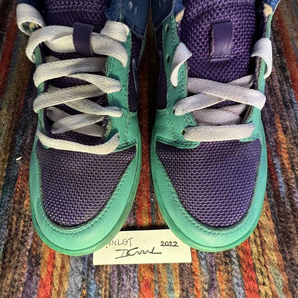 Nike dunks black 2024 green blue purple