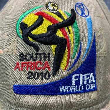 2010 fifa cap - Gem
