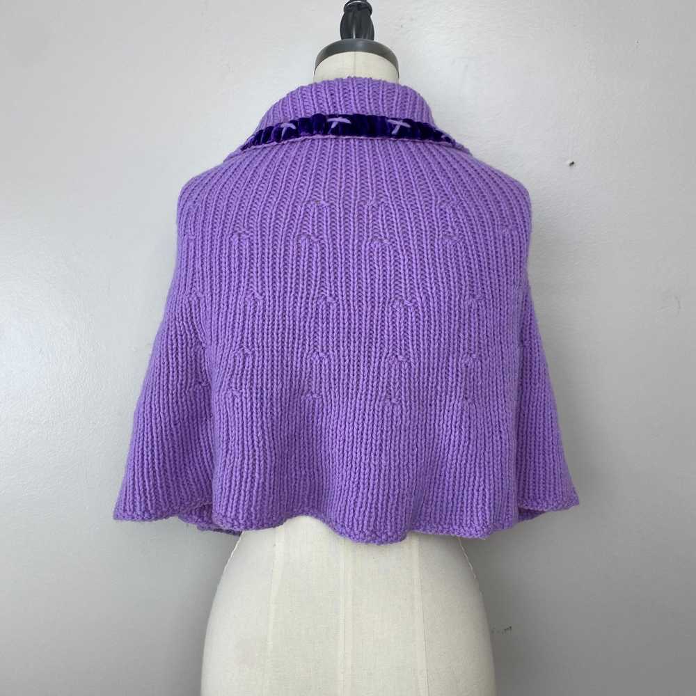 1930s/40s Knitted Purple Cape, Collared with Tie - image 3