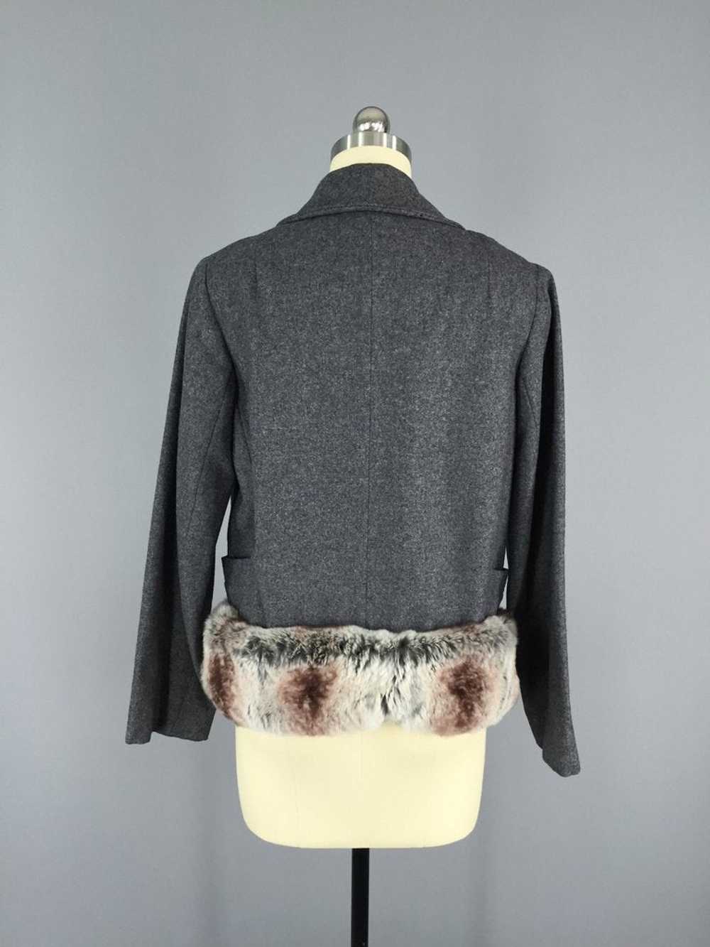 Vintage 1940s Grey Wool Jacket with Fur Trim - image 6