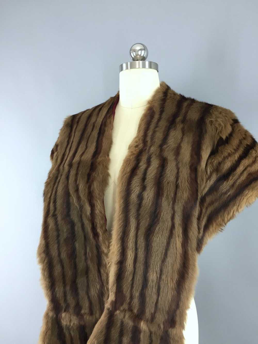 Vintage 1940s Small Dark Brown Fur Stole Wrap - image 2