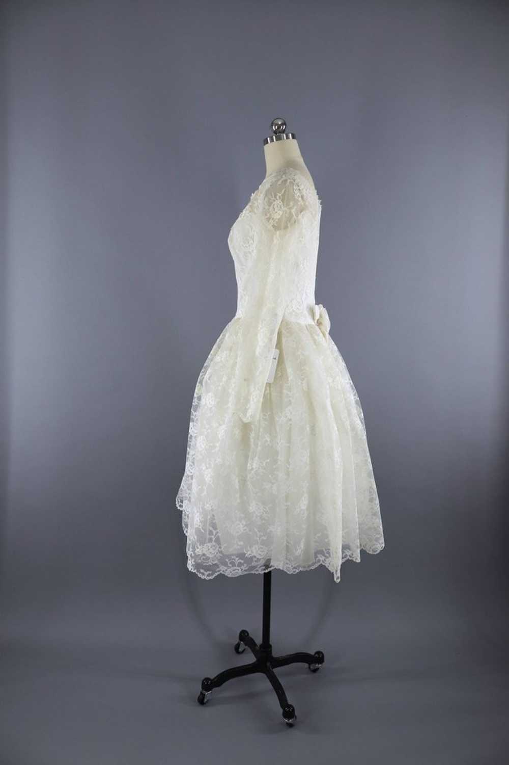Vintage 1950s Lace Wedding Dress - image 5
