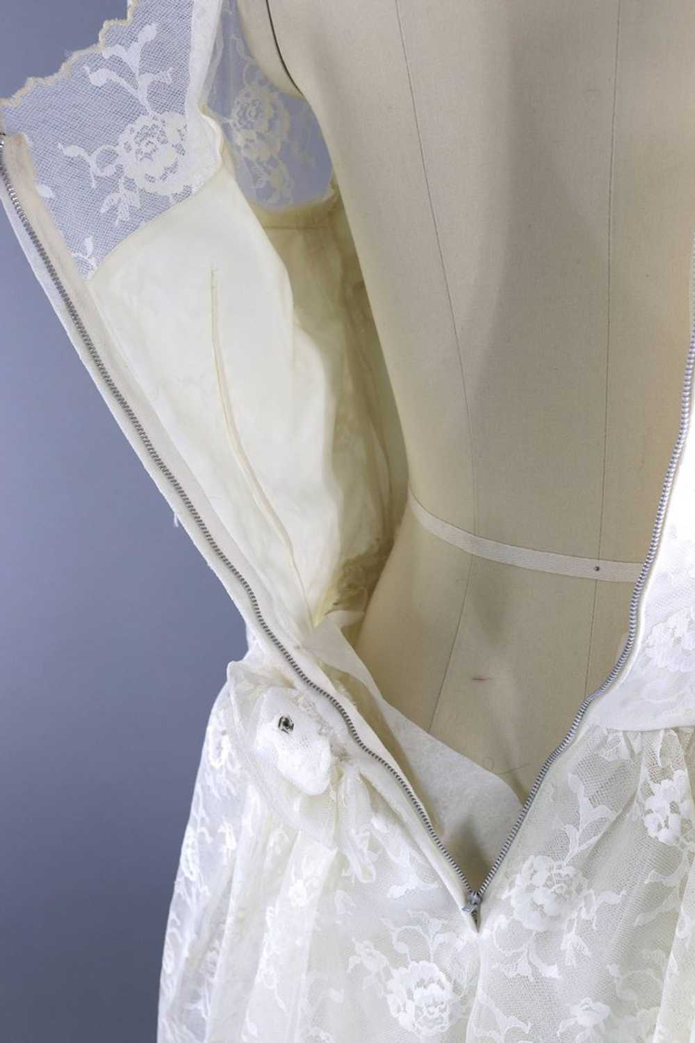 Vintage 1950s Lace Wedding Dress - image 8