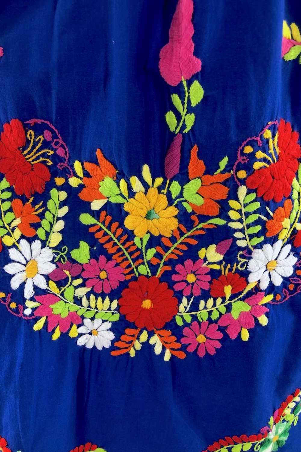 Vintage Blue Mexican Embroidered Caftan - image 4