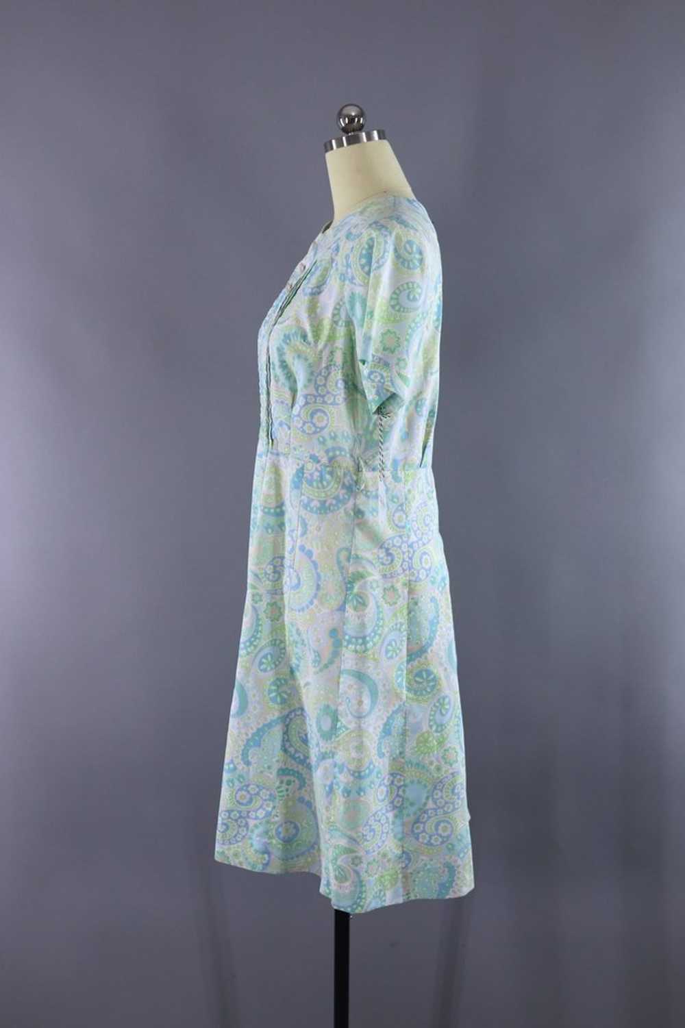 Vintage Blue Paisley Print Day Dress - image 3