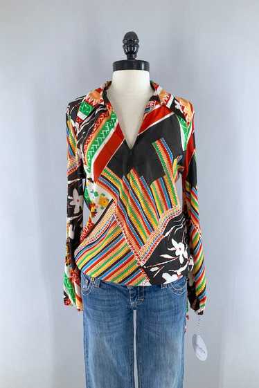 Vintage 1970s Novelty Print Fly Collar Top