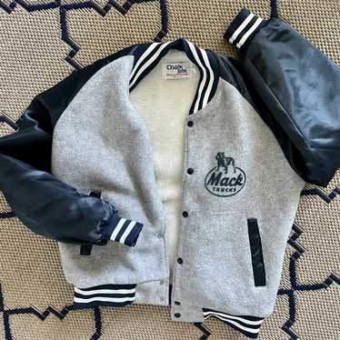 Youth L - Vintage Chalkline Michael Jordan Jacket – Twisted Thrift