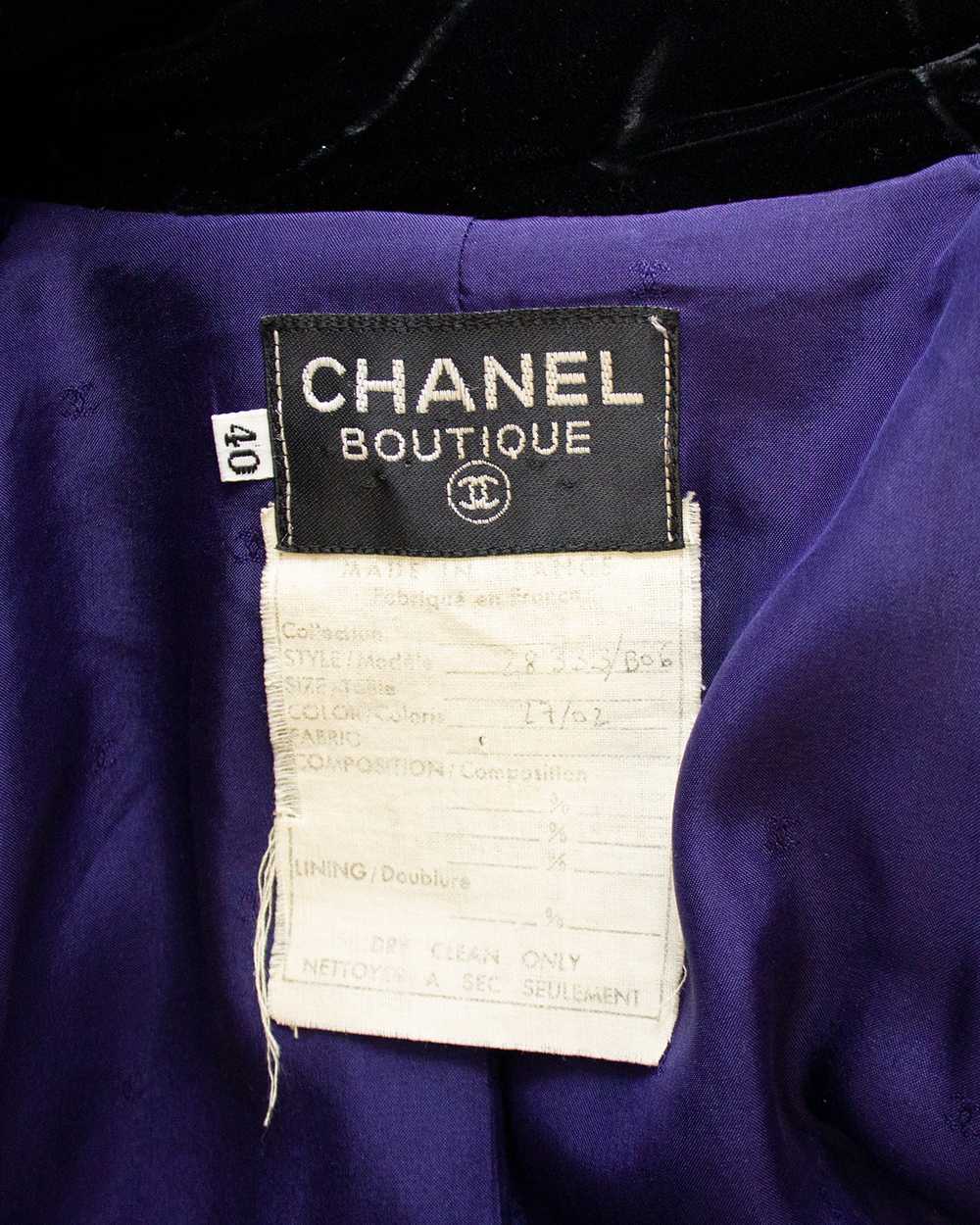 Chanel Purple and Black Velvet Coat Dress and Ski… - image 6