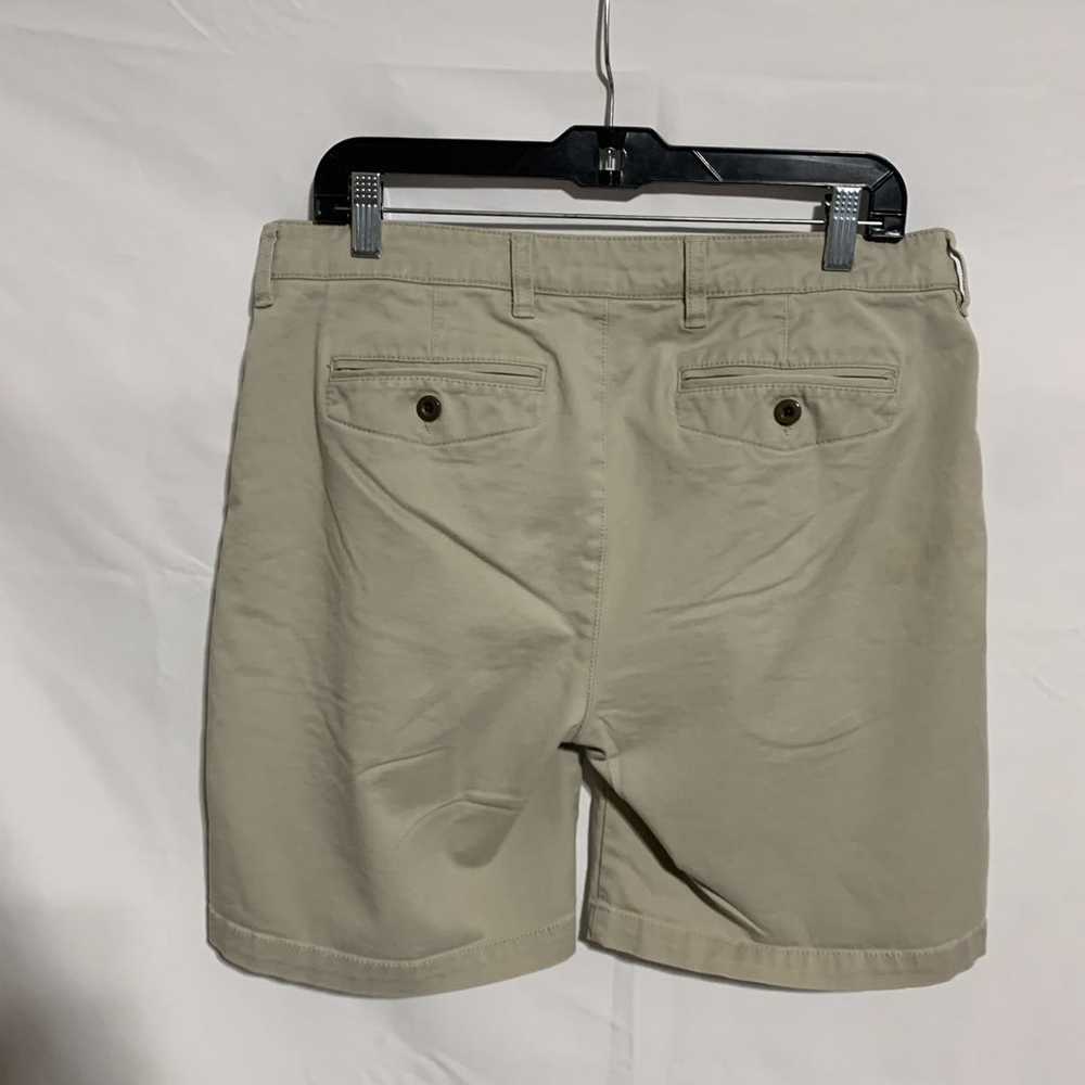 L.L. Bean L L Bean Standard Fit Flat front shorts - image 4