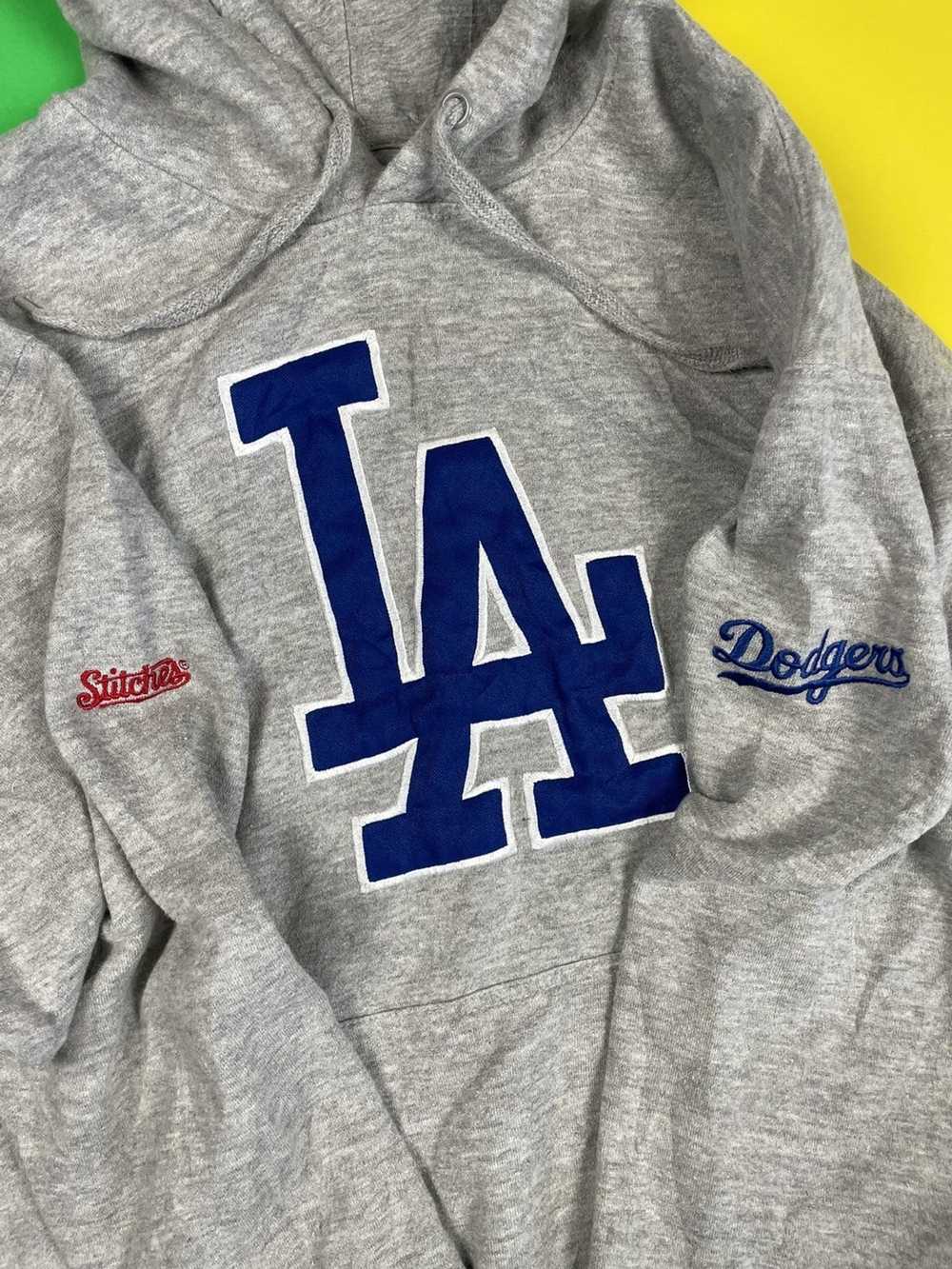 MLB × Stitch's Classic Los Angeles Dodgers hooded… - image 4