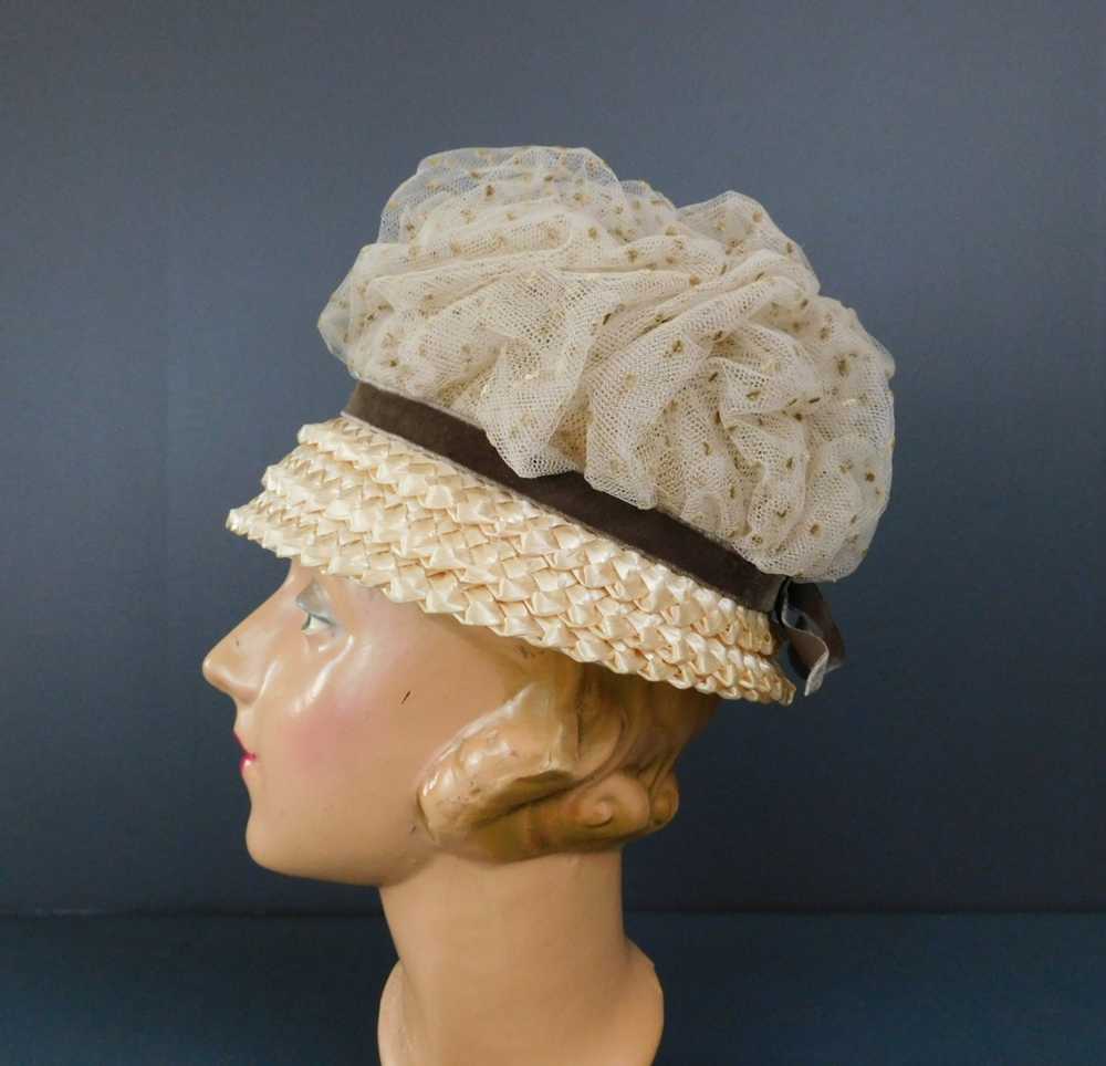 Vintage Dotted Tulle Straw Hat 1960s, 21 inch hea… - image 3