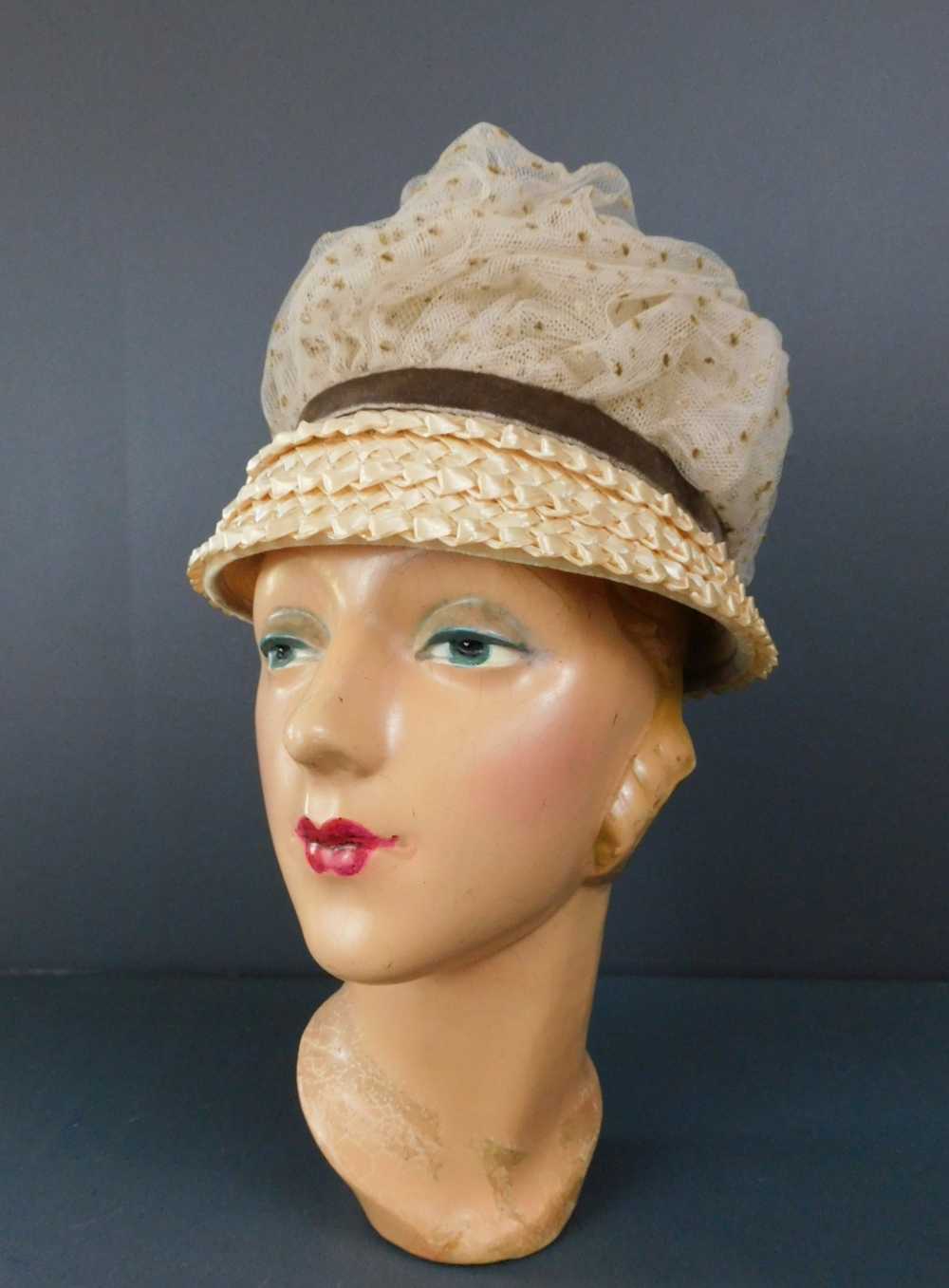 Vintage Dotted Tulle Straw Hat 1960s, 21 inch hea… - image 6