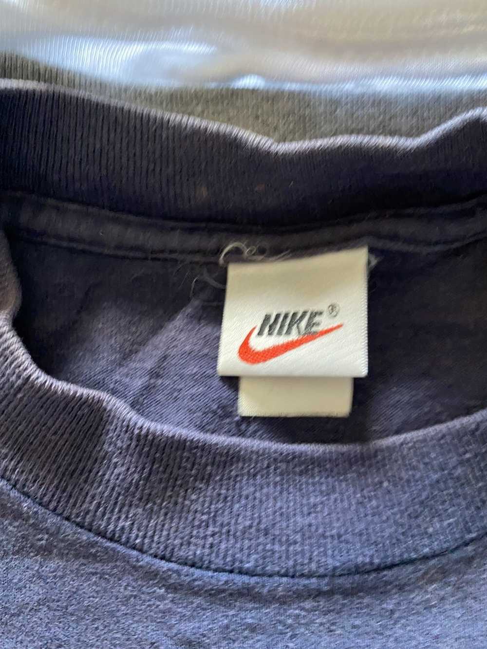 Nike Nike T Shirt Blue Vintage - image 2