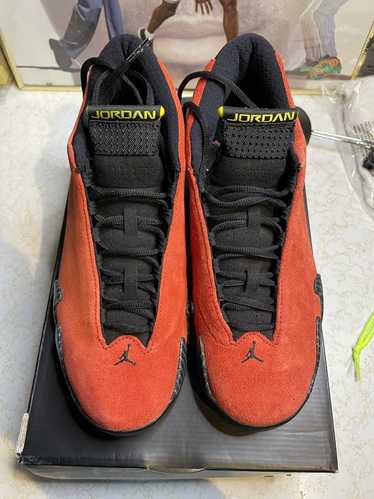 Size 8 - Jordan 14 Retro hot Ferrari 2014