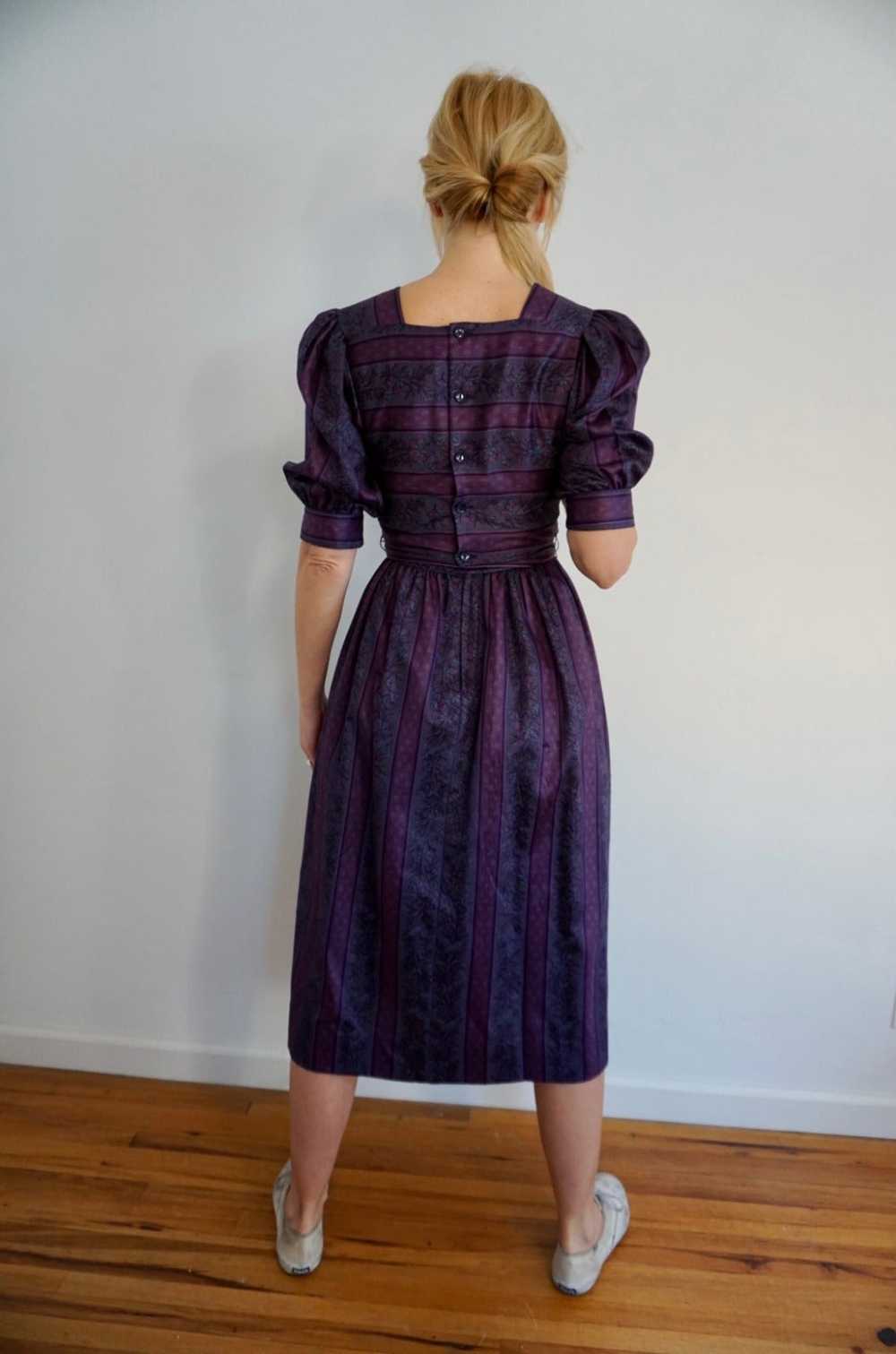 Vintage Puff-Sleeve Dress - image 5