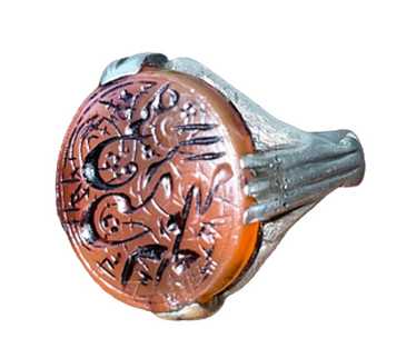 Ular yashirincha tugatishadi It uslubidagi holatda keksa ayolning surati