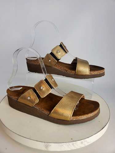 Naot Size 8 (EU 39) Gold Leather Sandals