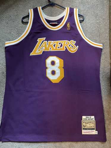 Los Angeles Lakers Kobe Bryant 08-09 Authentic Jersey By Mitchell & Ness -  Light Gold - Mens
