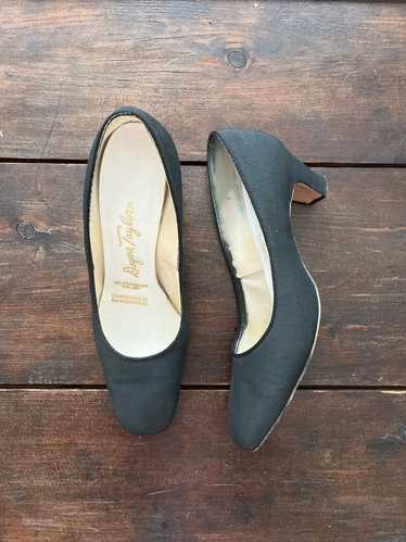 靴 ITALY VINTAGE 1960's Olive Suede Pumps 靴 ITALY VINTAGE 1960's Olive Suede Pumps ITALY VINTAGE 1960