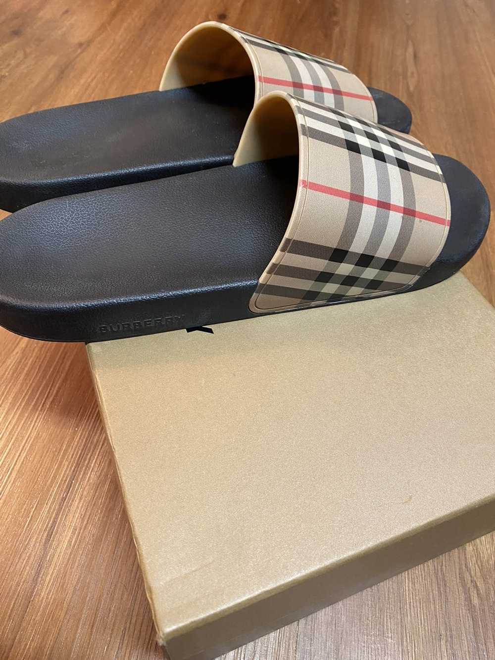 Burberry Burberry Furley Check Pool slides size 12 - image 7
