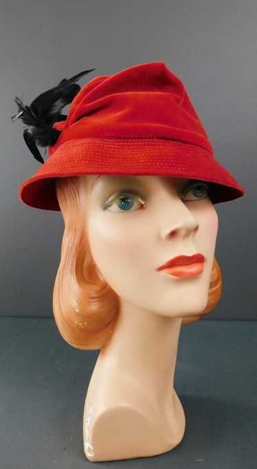 Vintage 1930s Red Velvet Hat with Black Feathers, 