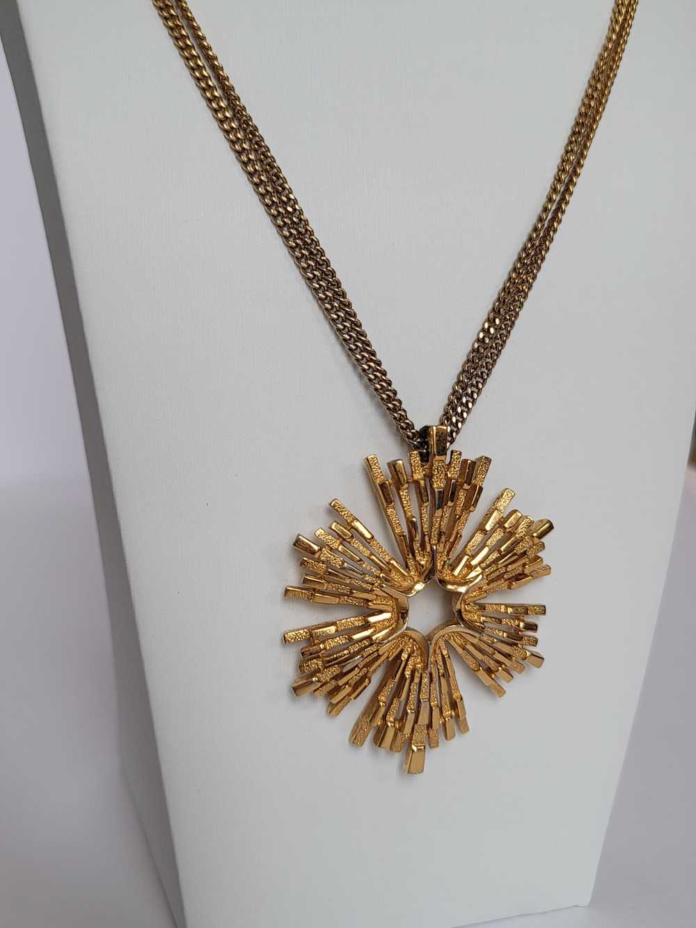 60's Gold -Tone Starburst Pendant Necklace - image 2
