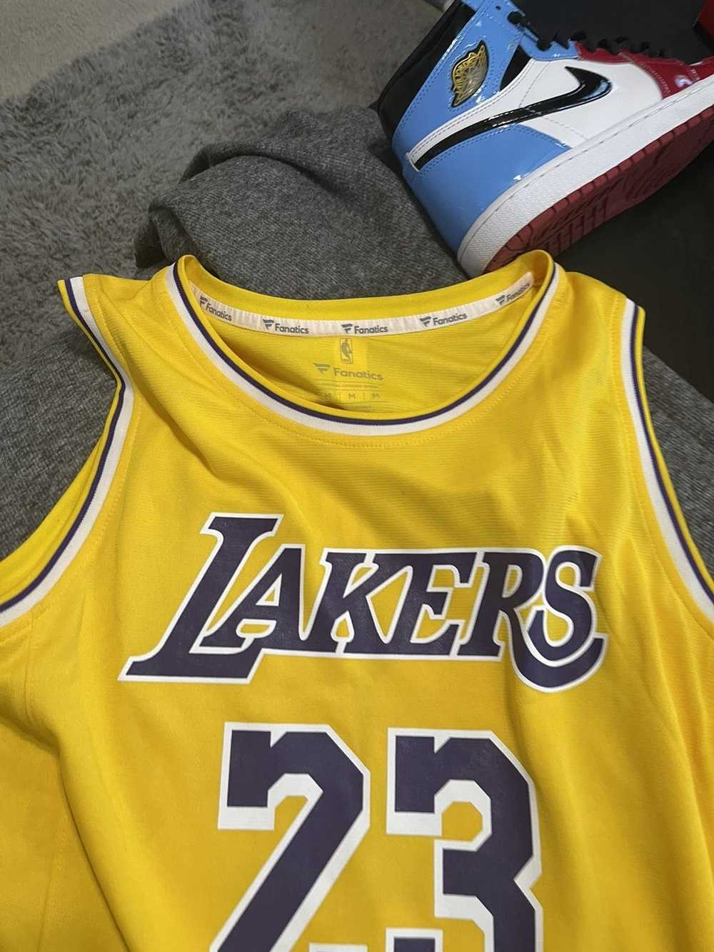 NBA Lakers Lebron James - image 3