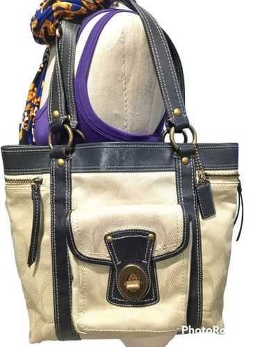 バッグ COACH Legacy Gigi Tote Bag Turn lock COACH Legacy Gigi Tote Bag Turn lock