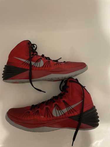 Nike Hyperdunk Chicago Crimson Size 15 Basketball Shoes 653640-078 EUC Rare