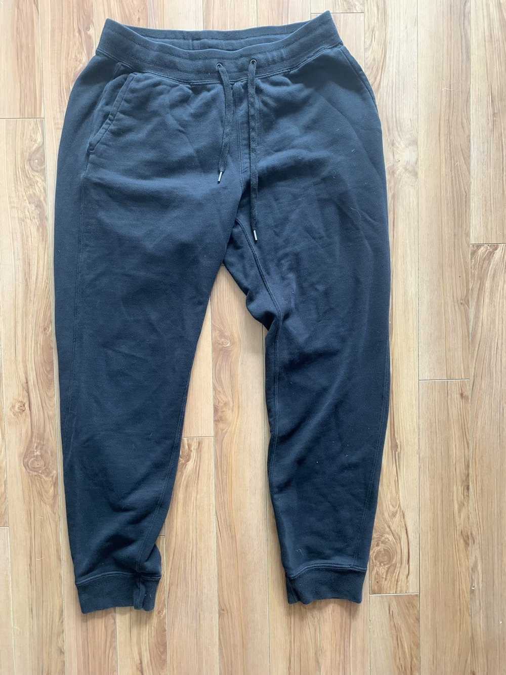 Uniqlo Uniqlo Black Sweatpants - image 1