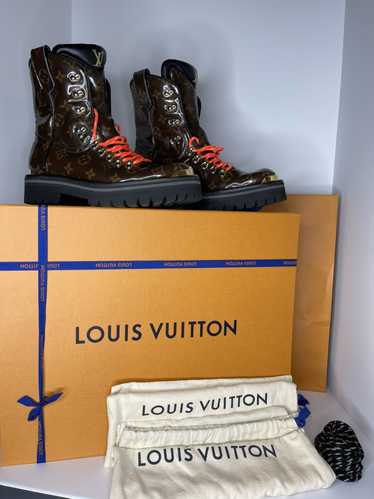 Louis Vuitton LOUIS VUITTON OUTLANDER ANKLE BOOTS