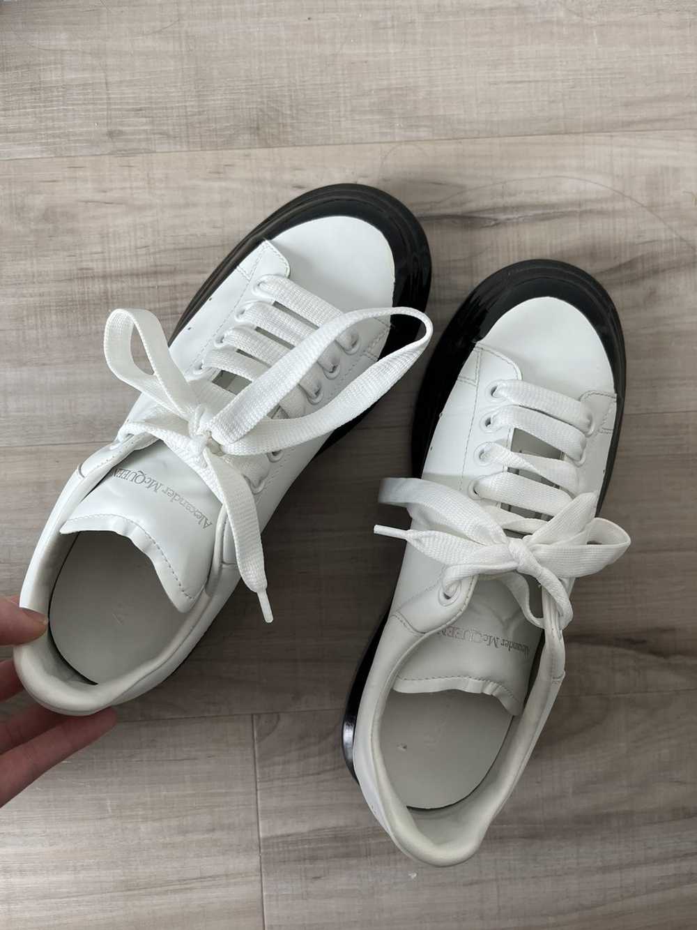 Alexander McQueen Alexander McQueen Sneaker 'Pain… - image 2