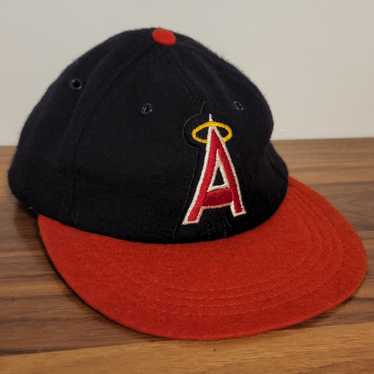 LOS ANGELES CALIFORNIA ANGELS VINTAGE 80s MLB BASEBALL TRUCKER SNAPBACK HAT  – The Felt Fanatic