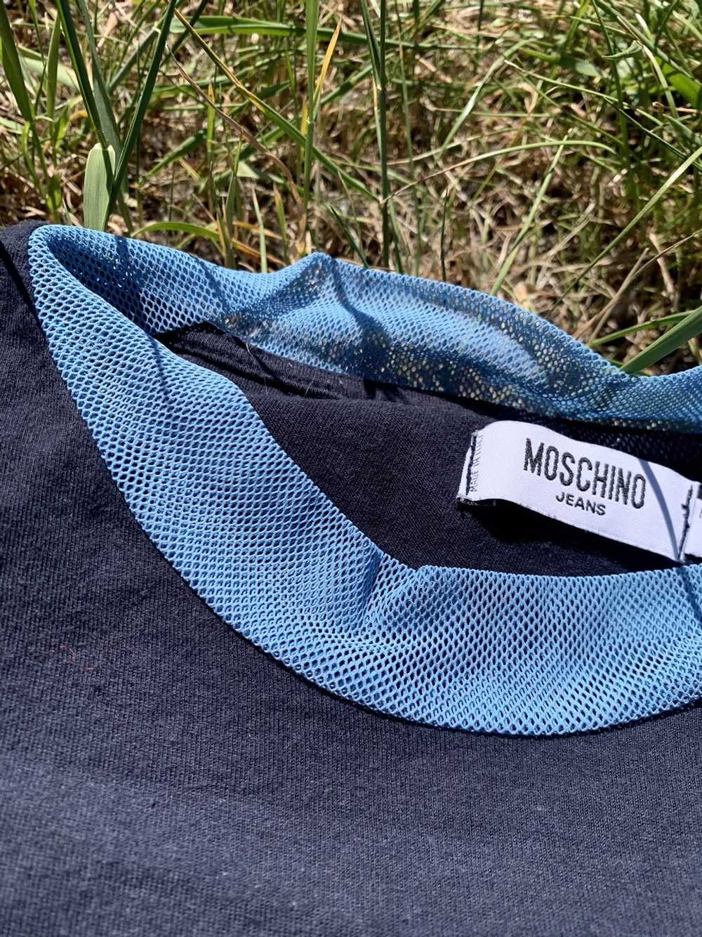 Moschino × Vintage Moschino 90’s navy logo tee vi… - image 6