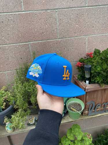 Exclusive Topperz New Era 59FIFTY L.A. Dodgers Fitted Hat Size 8