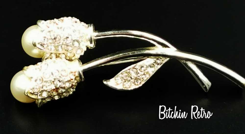 Floral Rhinestone Brooch With Pearl Flower Buds - image 4
