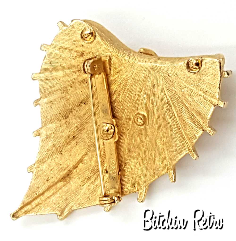 Coro Vintage Brooch With Scalloped Edges and Mid … - image 5