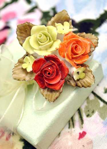 Vintage Ceramic Floral Bouquet Brooch • Adderley R