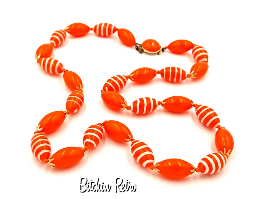 Hong Kong Vintage Beaded Necklace, Orange and Whi… - image 4