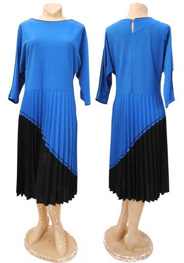1980s Vintage Blue and Black Pleated Dress - image 1