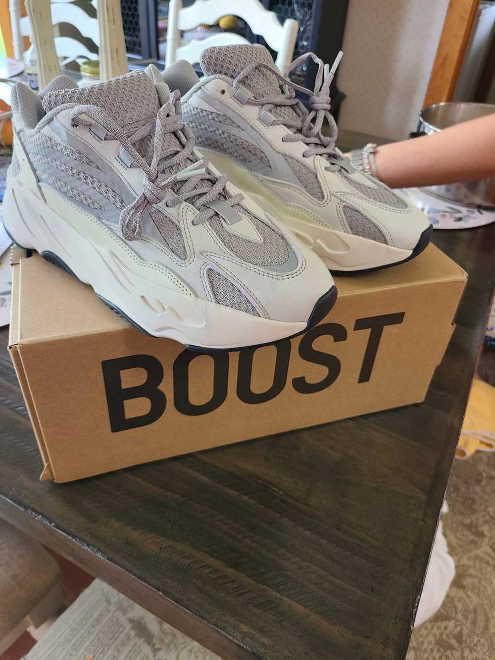 Adidas Yeezy 700s static - image 1