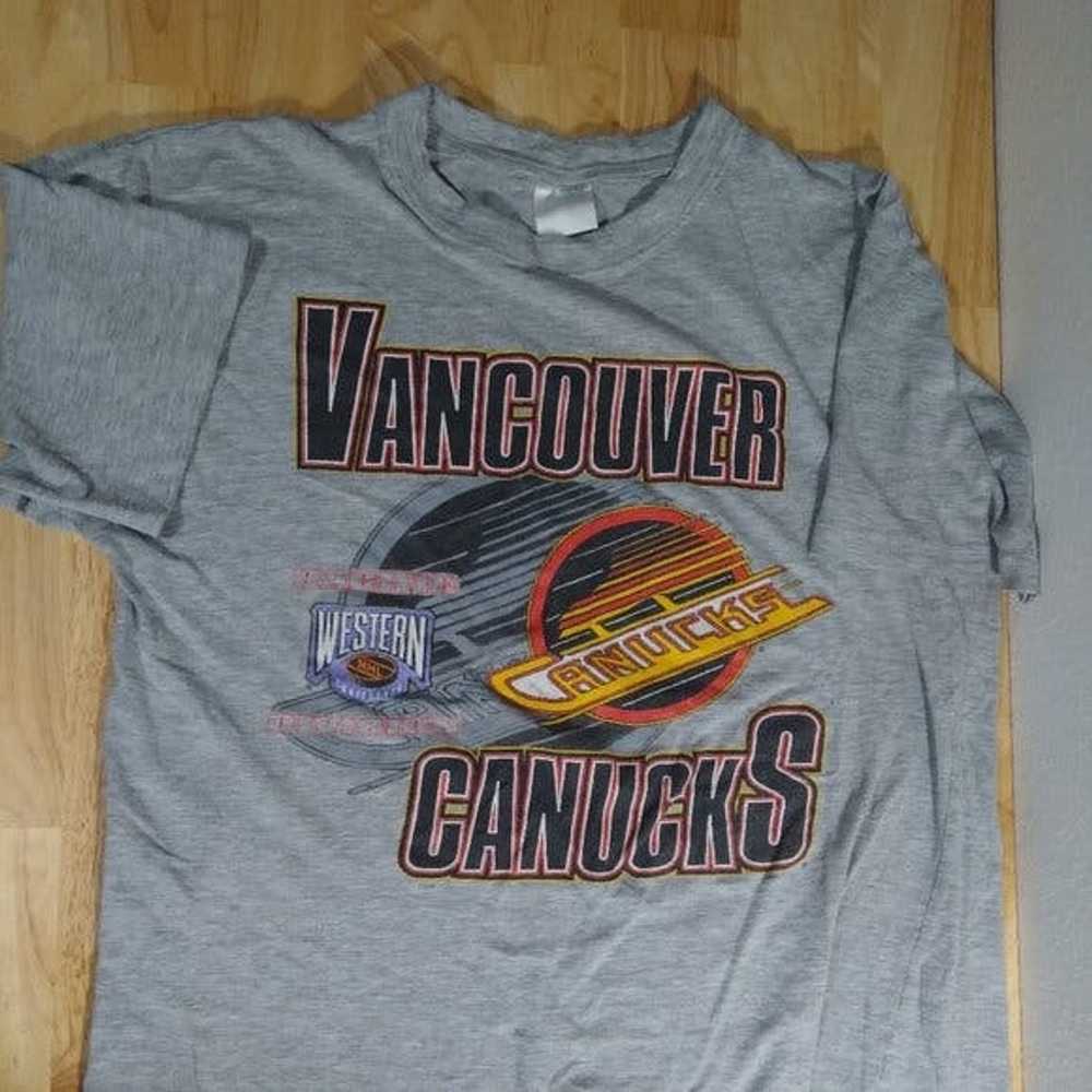 NHL × Other × Vintage Vintage Vancouver Canucks N… - image 1