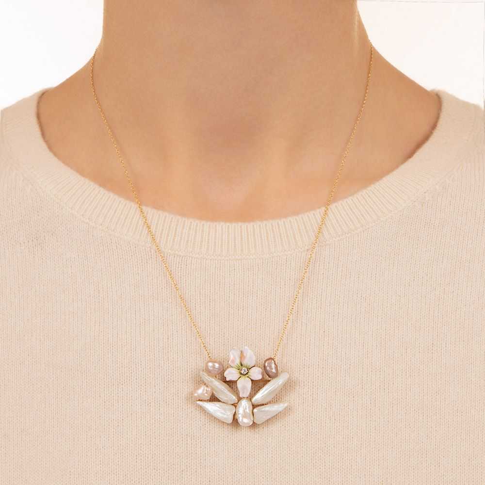 Vintage Enameled Flower and Freshwater Pearl Pend… - image 4