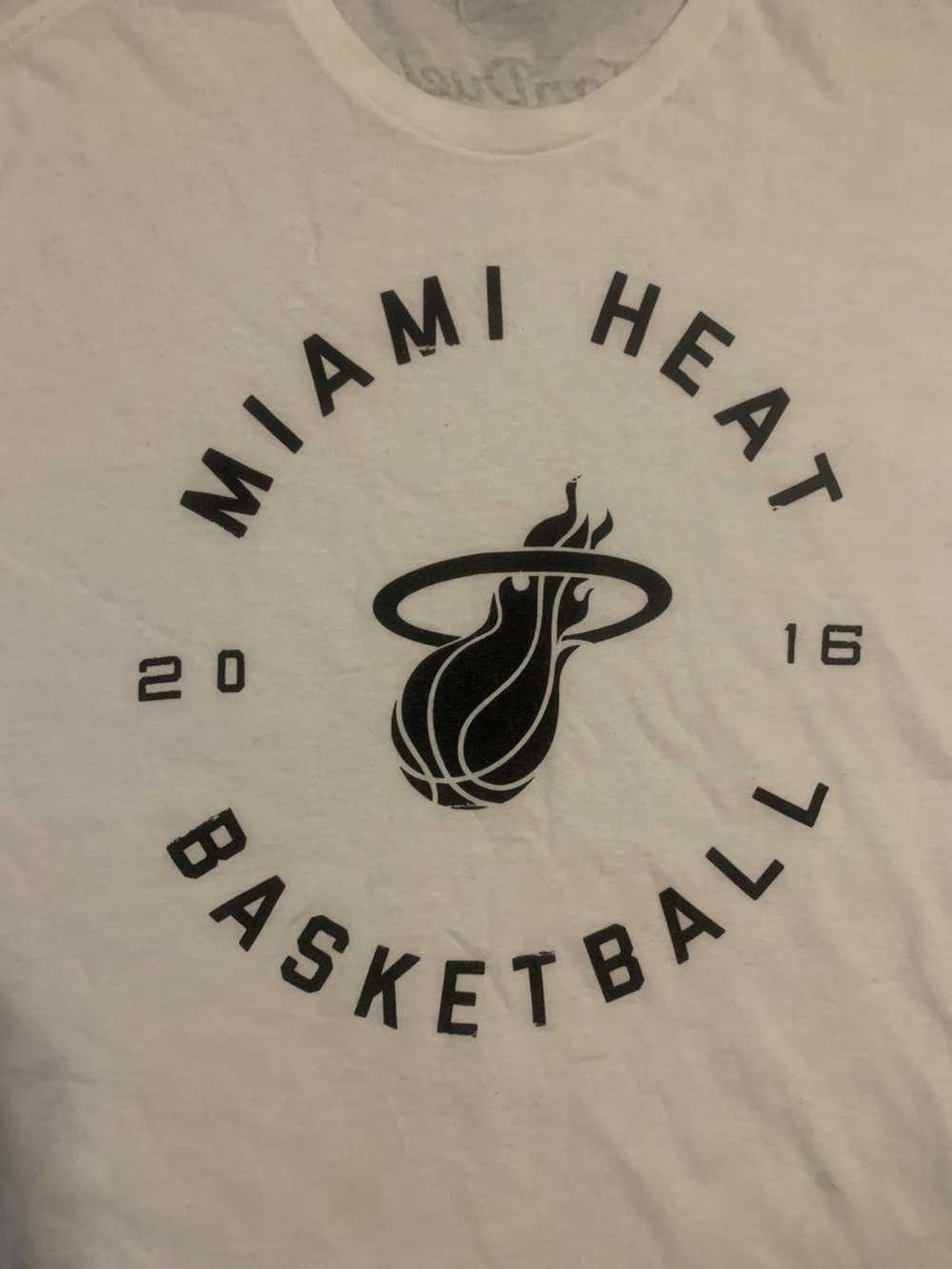 NBA Vintage miami heat "white hot heat" shirt 201… - image 2