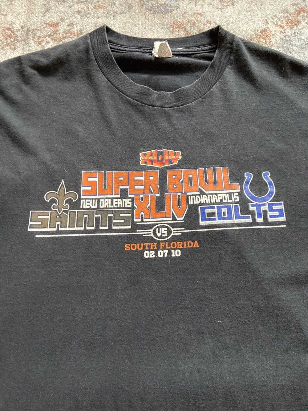 NFL × Vintage Vintage 2010 Super Bowl NFL T-Shirt - image 2